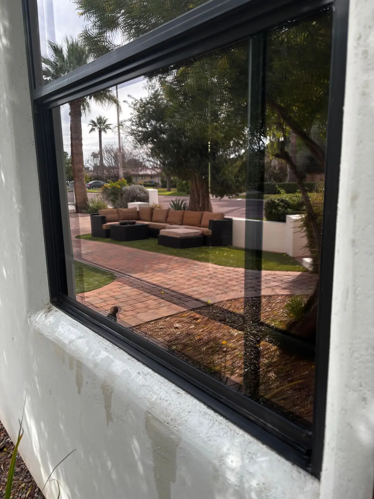 Same window crystal clear after cleaning