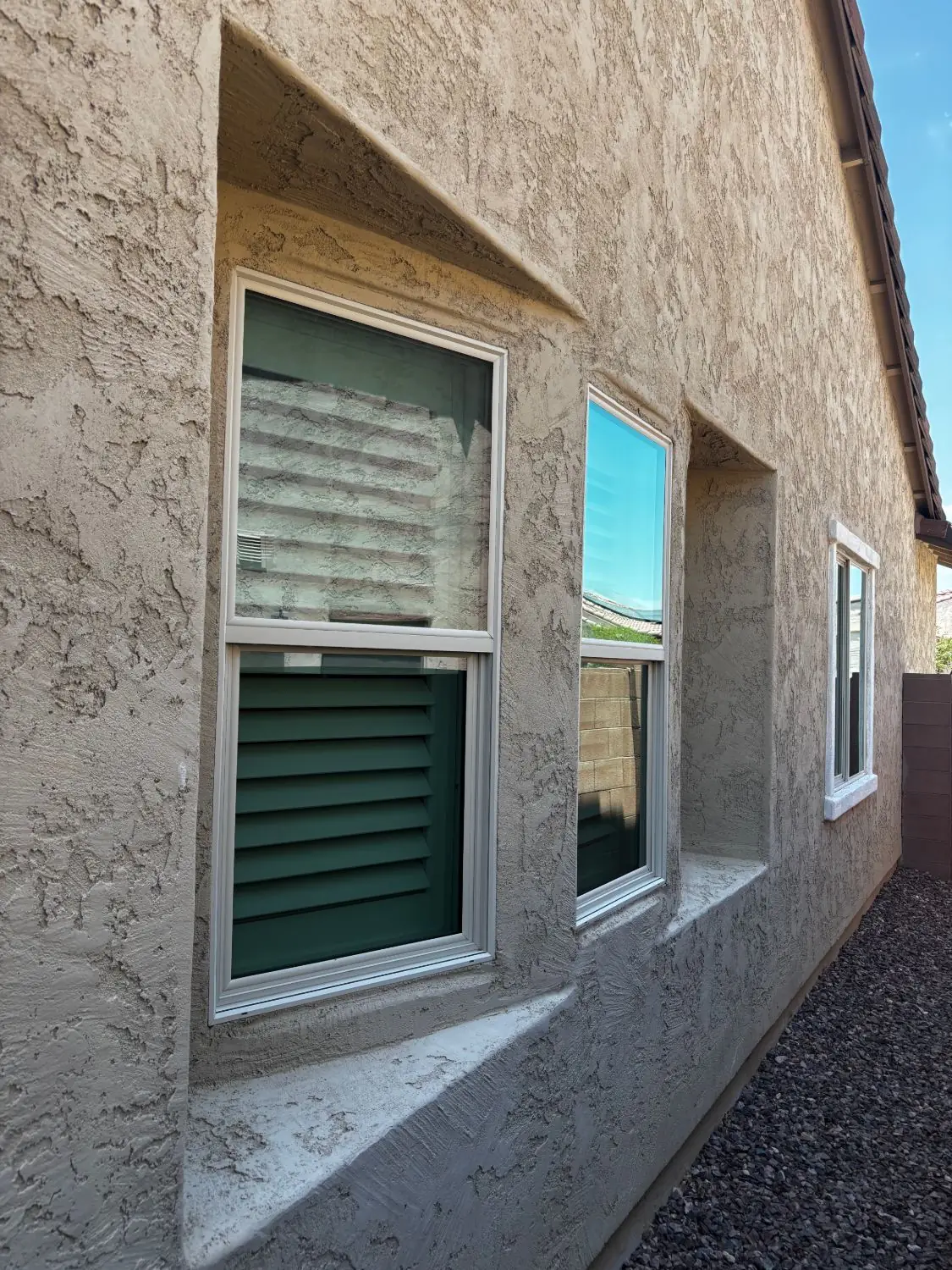 Streak-free windows on a stucco home